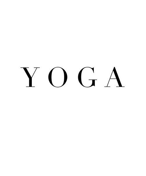 Yoga: A decorative book for coffee tables, bookshelves and interior design styling | Stack deco books together to create a custom look (Inspirational Phrases, Band 7)